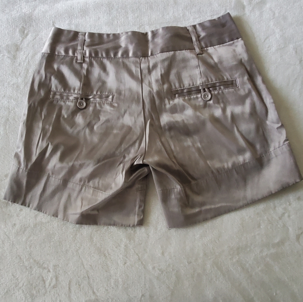 Shorts - Picture 3 of 3